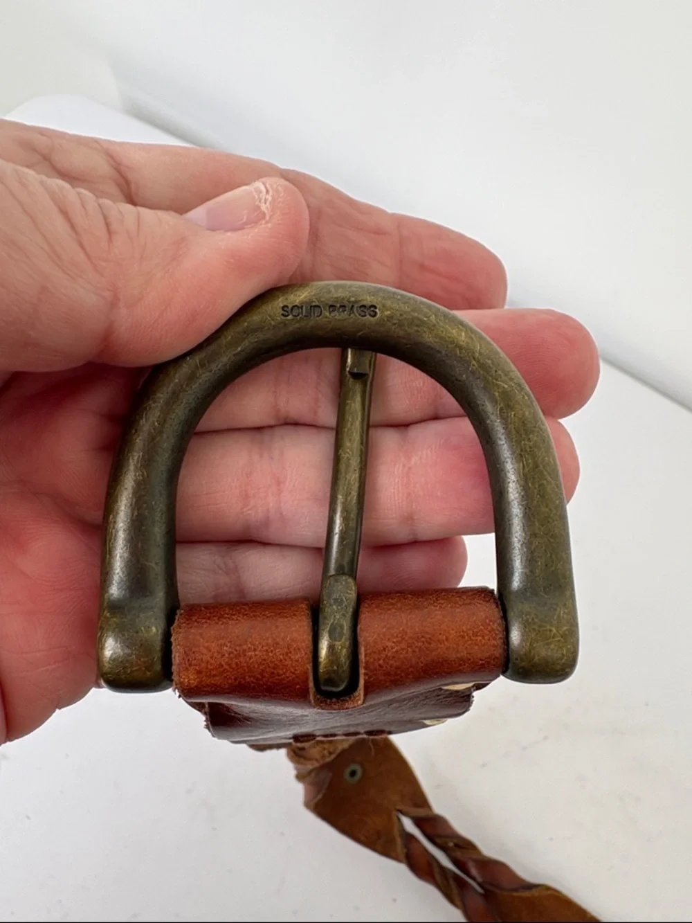 🗄️ American Eagle Outfitters leather and brass Brown Braided  and stitched belt